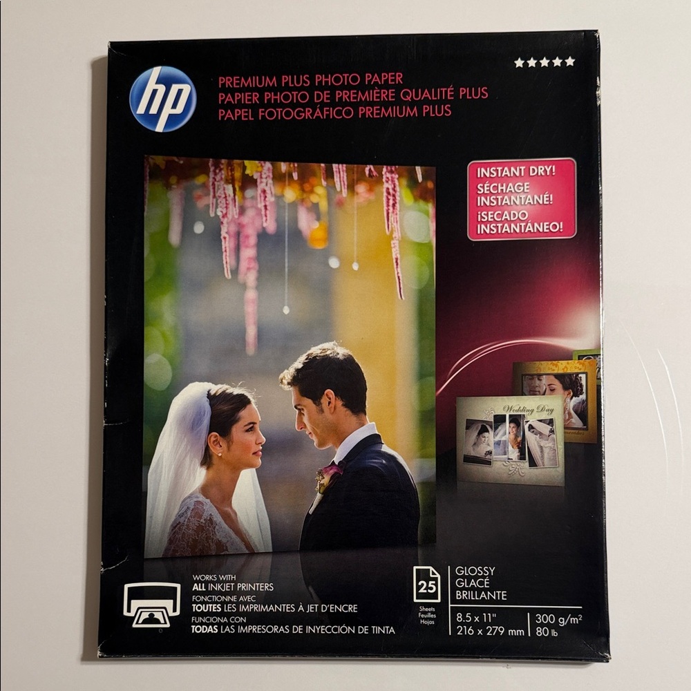 HP Glossy Photo Paper with Black and White Packaging